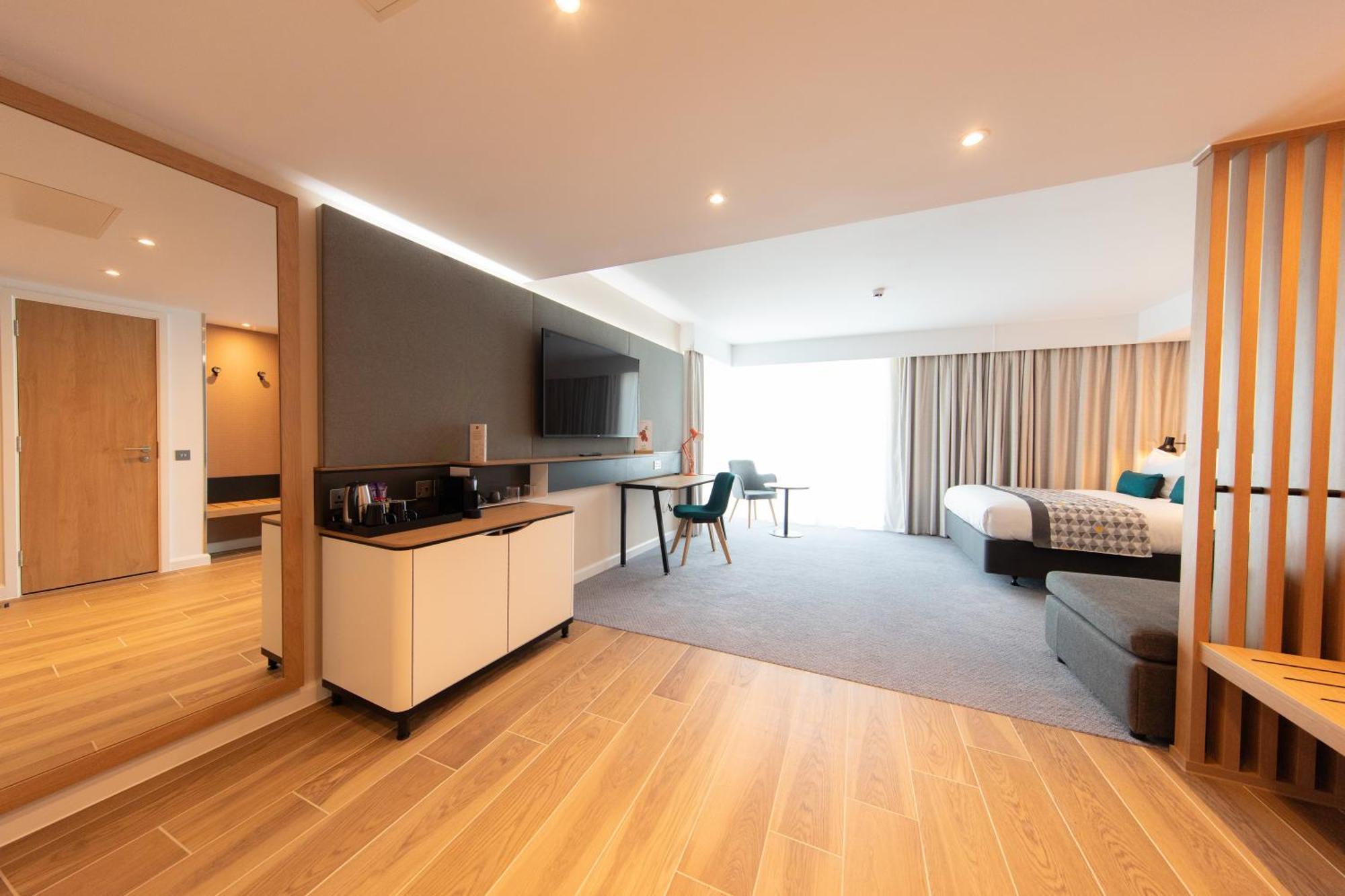 Holiday Inn Blackpool By Ihg Exterior foto