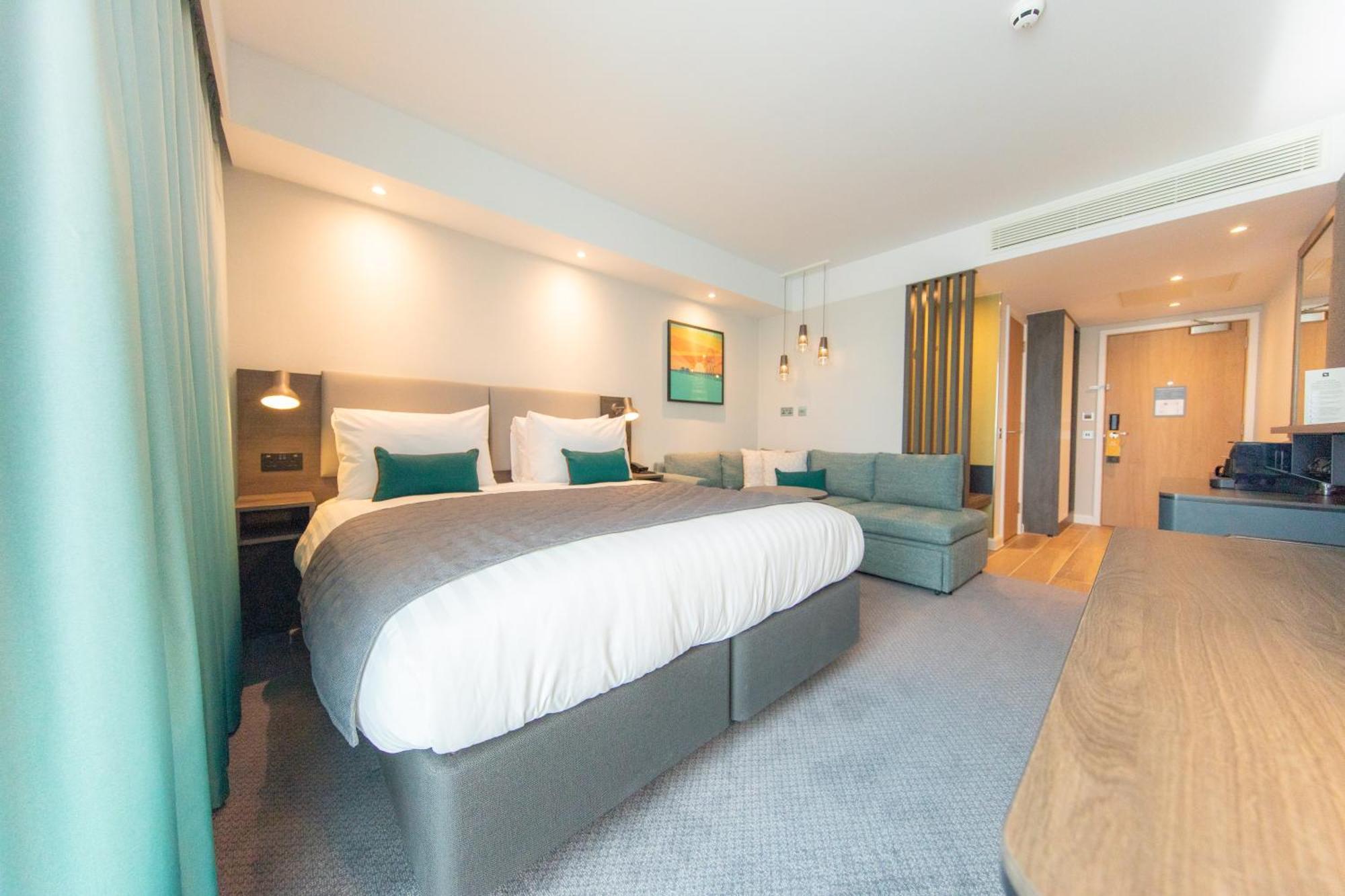 Holiday Inn Blackpool By Ihg Exterior foto