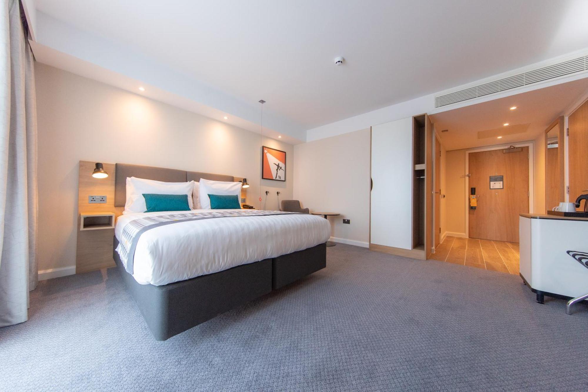 Holiday Inn Blackpool By Ihg Exterior foto