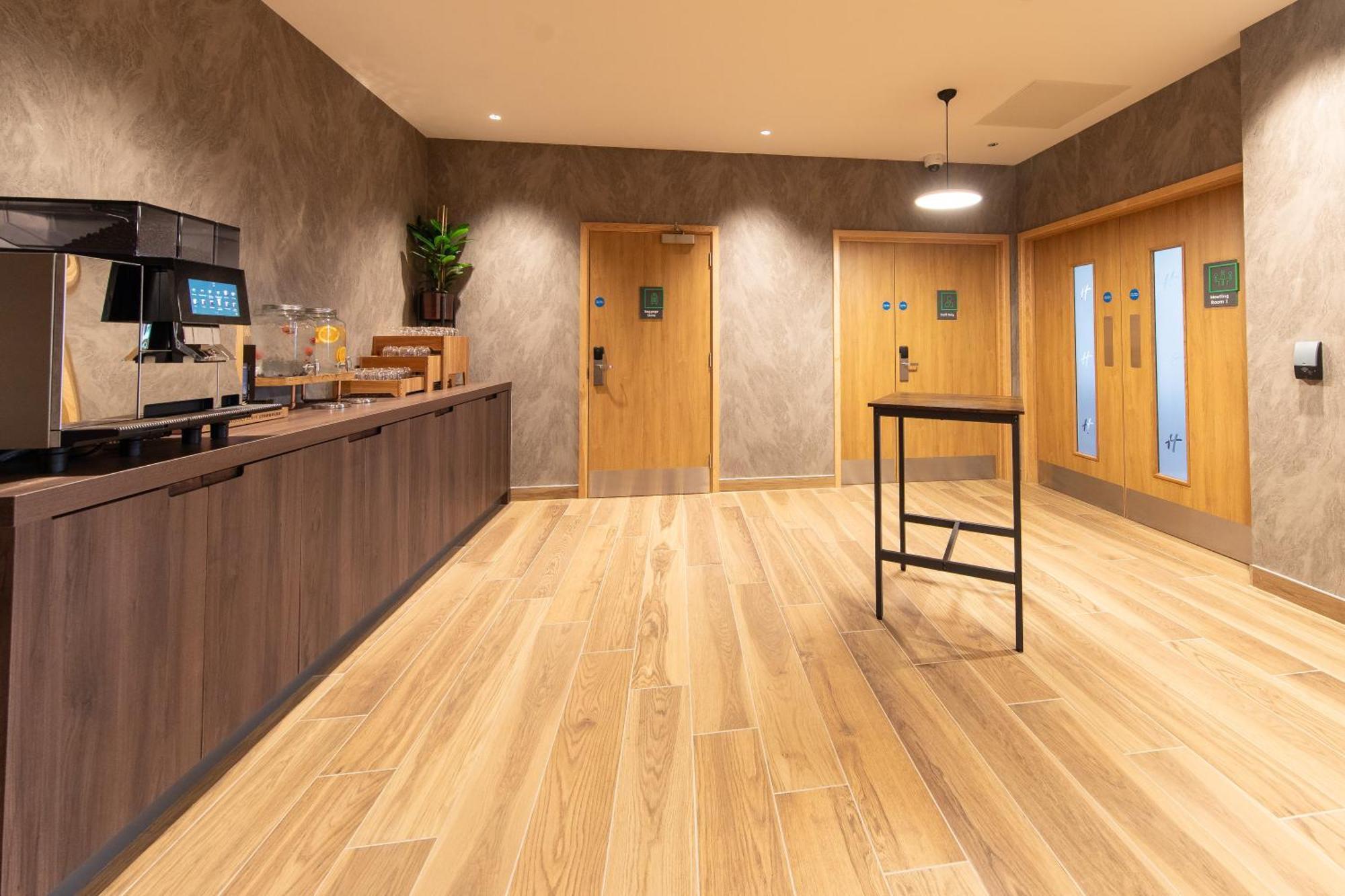 Holiday Inn Blackpool By Ihg Exterior foto