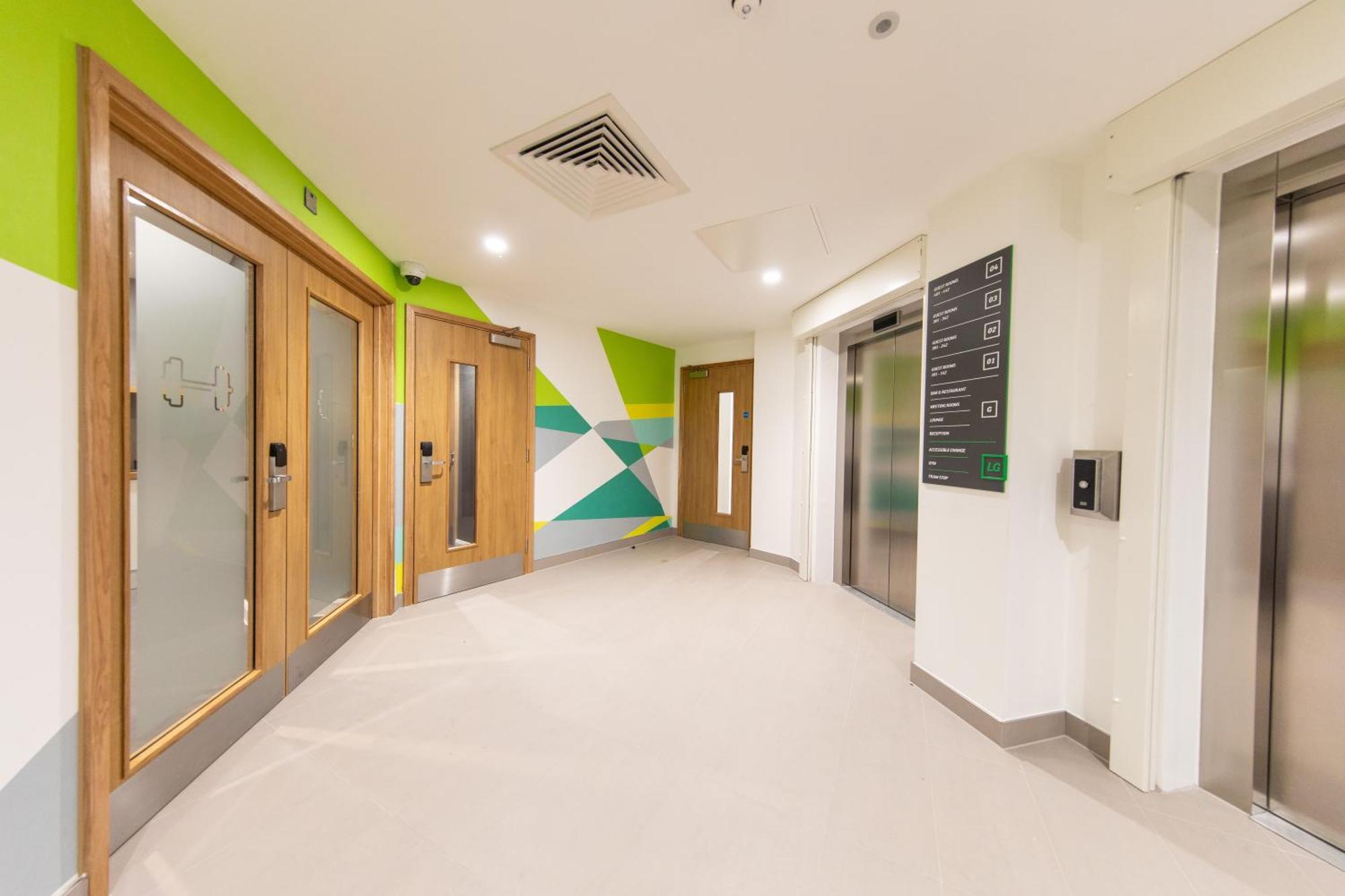 Holiday Inn Blackpool By Ihg Exterior foto