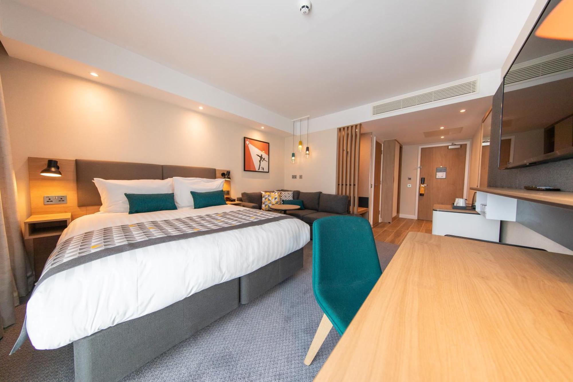 Holiday Inn Blackpool By Ihg Exterior foto