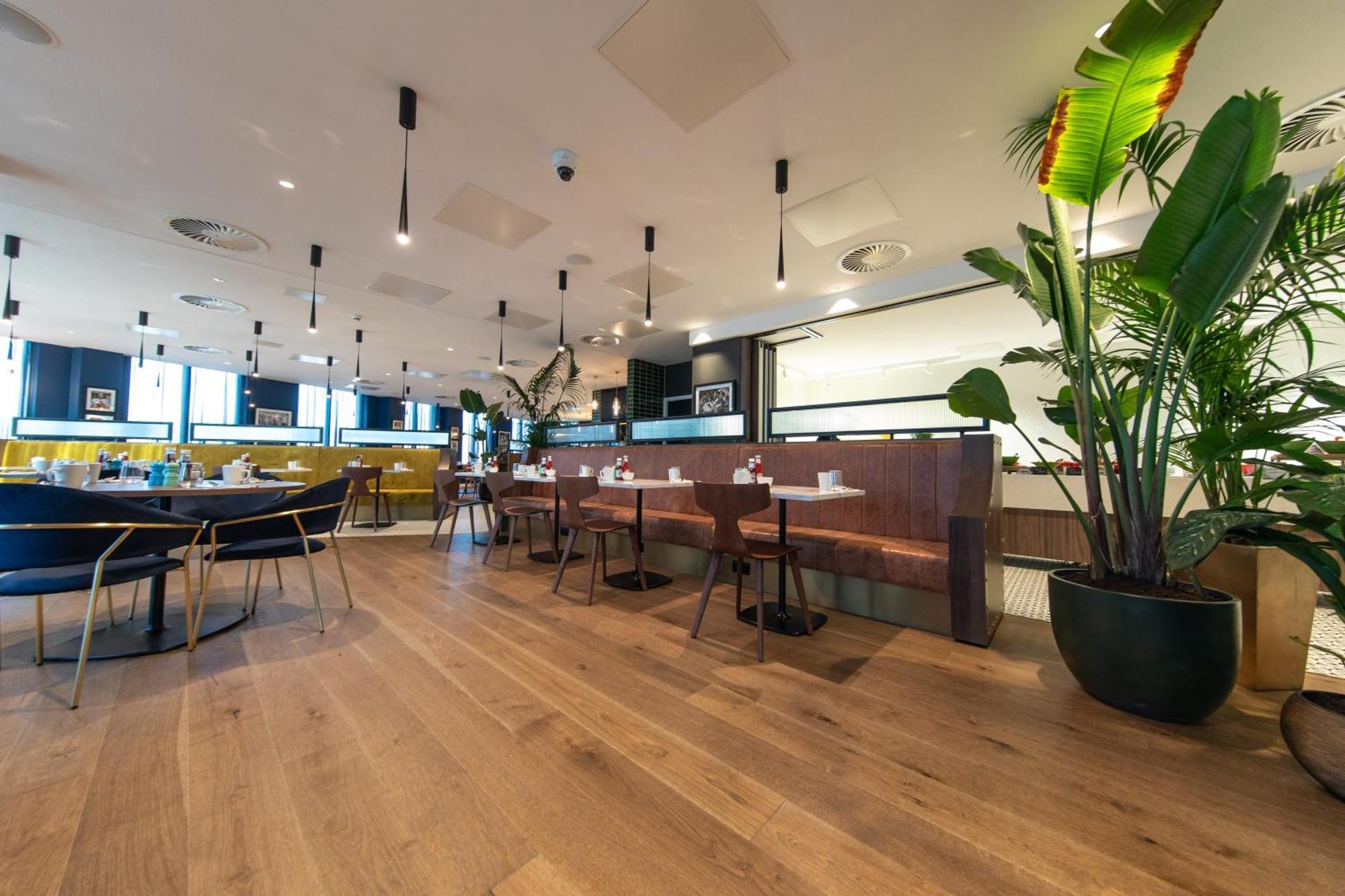 Holiday Inn Blackpool By Ihg Exterior foto